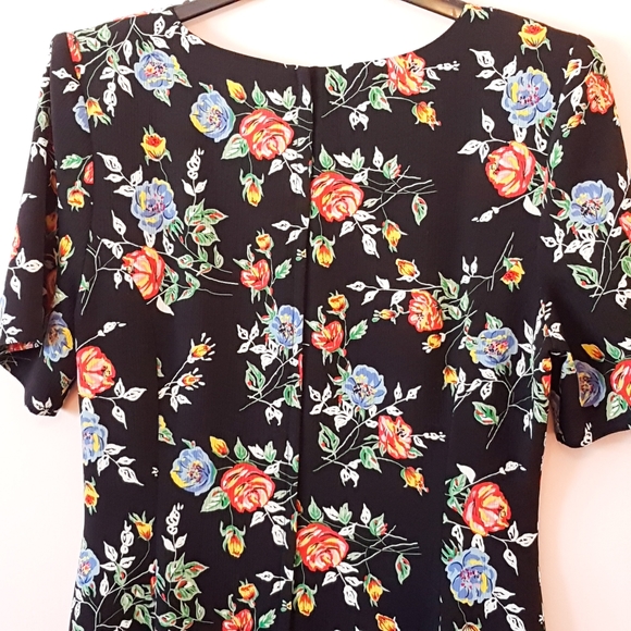 90s Simon Chang floral dress! 🌹🌼 - Picture 9 of 9